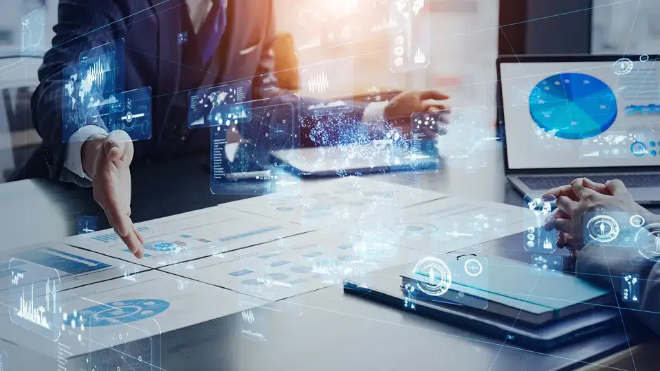 Development technolies Softura